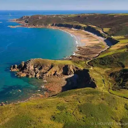 Jolie Maison A La Campagne « chez Germaine » 度假居 Digosville